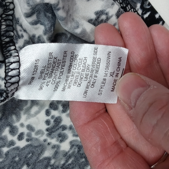 Forever Jade XL womens sleeveless layered blouse - Picture 3 of 8